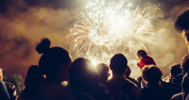 Where to buy a home to enjoy the UK's best firework displays Fireworks 331