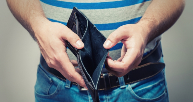 Rent arrears double for Universal Credit claimants skint 2