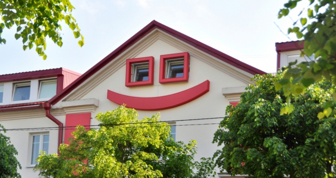 Top tips for a happy home interior Smiley house 111