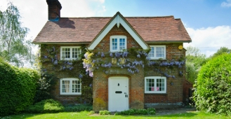 Spring housing market dampened by Brexit uncertainty Spring housing market dampened by Brexit uncertainty