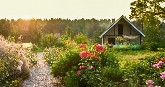 What are the top ten Great British garden must-haves? Garden
