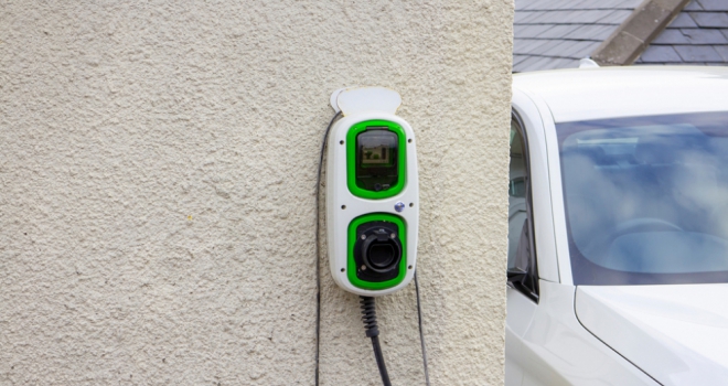 Homes with electric car charging ports see listings rise over 540% in a year electric car charging 810