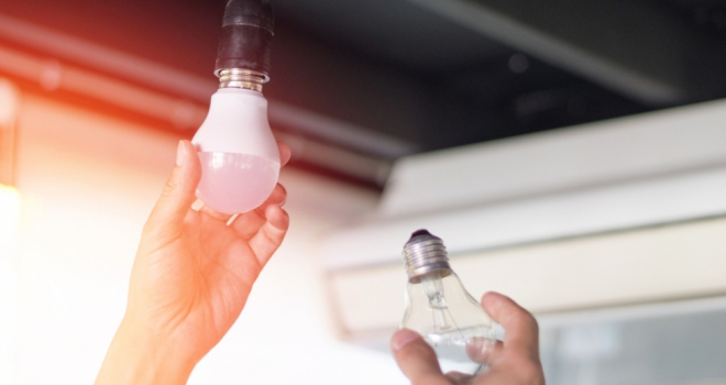 A quarter of landlords plagued by time-wasting tenants lightbulb 123