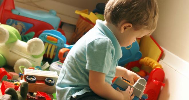 The best space-saving hacks around the home for parents Messy kids room 822